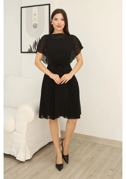Çiçek Detaylı Piliseli Elbise 2378-SIYAH fiyatları