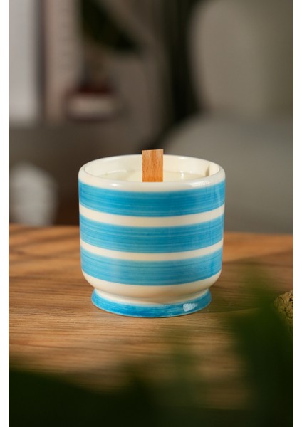 Blue Breeze – El Yapımı Seramik Kap • %100 Soya Wax • Odun Fitilli Mum modelleri