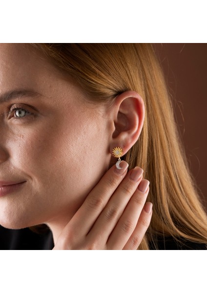 925 Ayar Gümüş Sallantılı Mini Güneş ve Ay Küpe