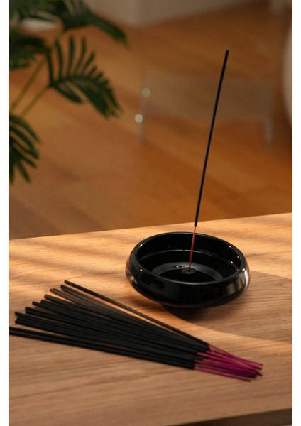 20 Adet Yasemin Çubuk Tütsü ve Siyah Seramik Çubuk Tütsülük