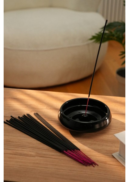 20 Adet Yasemin Çubuk Tütsü ve Siyah Seramik Çubuk Tütsülük fiyatları