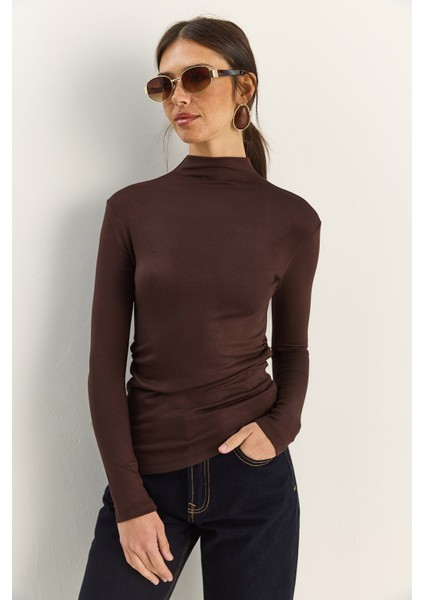 Kadın Soft Touch Yarım Balıkçı Yaka Büzgülü Basic Bluz fırsatları