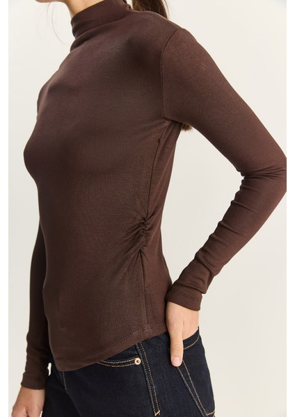 Kadın Soft Touch Yarım Balıkçı Yaka Büzgülü Basic Bluz