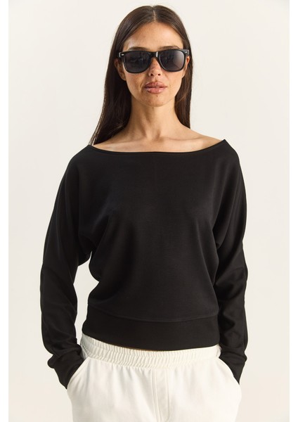 Kadın Açık Omuzlu Yumuşak Modal Bluz