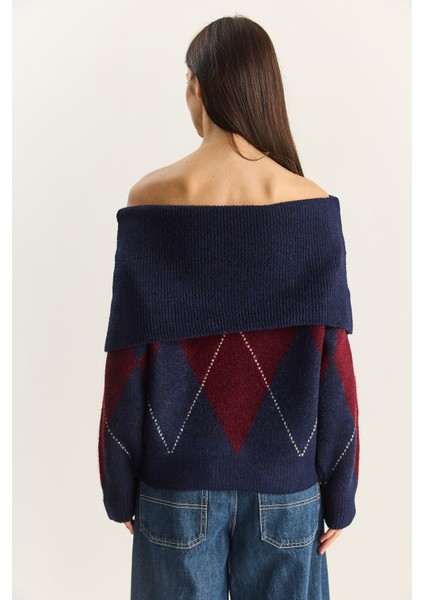 Kadın Madonna Yaka Baklava Desenli Triko Kazak