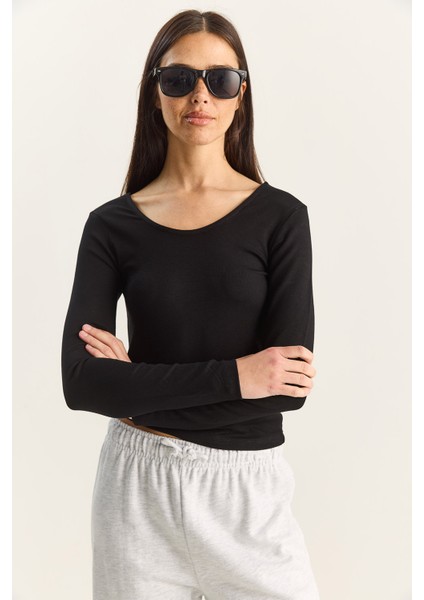 Kadın Ultra Soft U Yaka Bluz fırsatları