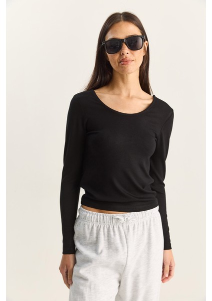 Kadın Ultra Soft U Yaka Bluz indirimleri