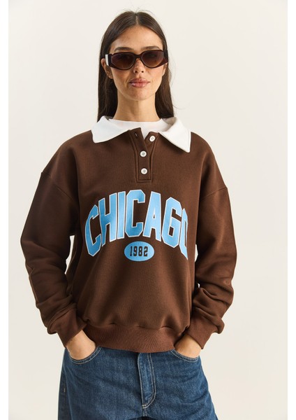 Kadın Polo Yaka Chicago Baskılı Üç Iplik Şardonlu Sweatshirt fiyatları