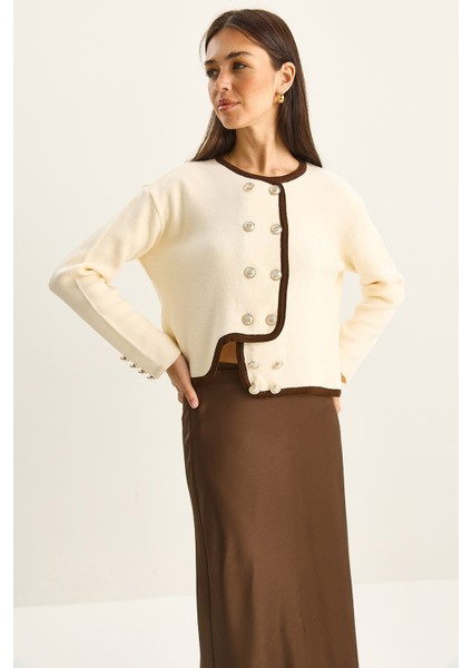 Kadın Gold Düğme Detaylı Asimetrik Kesim Triko Hırka fırsatları