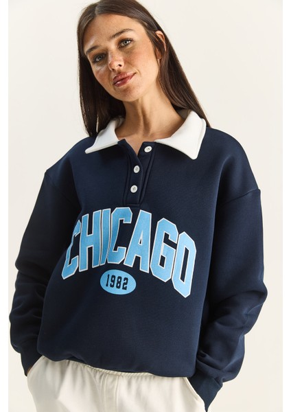 Kadın Polo Yaka Chicago Baskılı Üç Iplik Şardonlu Sweatshirt fırsatları