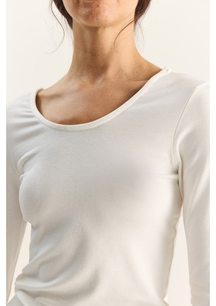 Kadın Ultra Soft U Yaka Bluz indirimleri