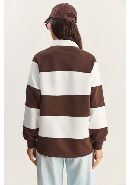 Kadın Polo Yaka Nakışlı Çizgili Sweatshirt