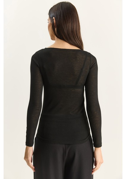 Kadın Kayık Yaka Modal Ultra Hafif Bluz