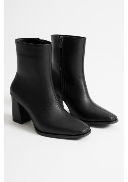 Mue Premium Kadın Siyah Kalın Topuklu Fermuarlı Bot