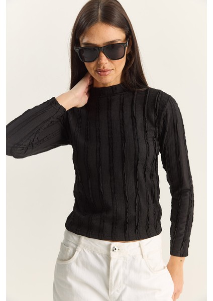 Kadın Yarım Boğazlı Gofre Bürümcük Bluz indirimleri