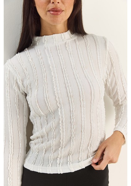 Kadın Yarım Boğazlı Gofre Bürümcük Bluz indirimleri