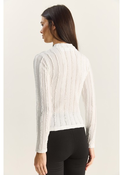 Kadın Yarım Boğazlı Gofre Bürümcük Bluz