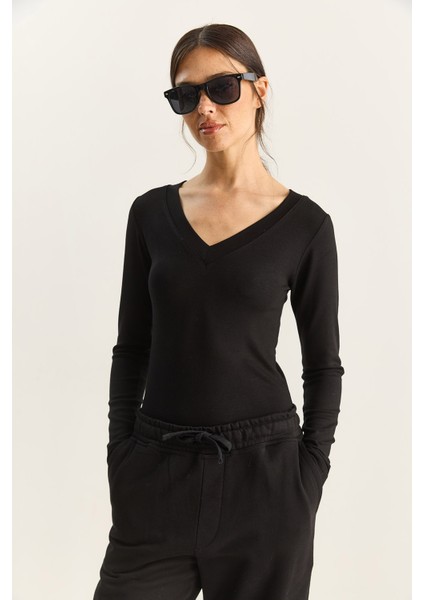 Kadın Cotton V Yaka Bluz indirimleri