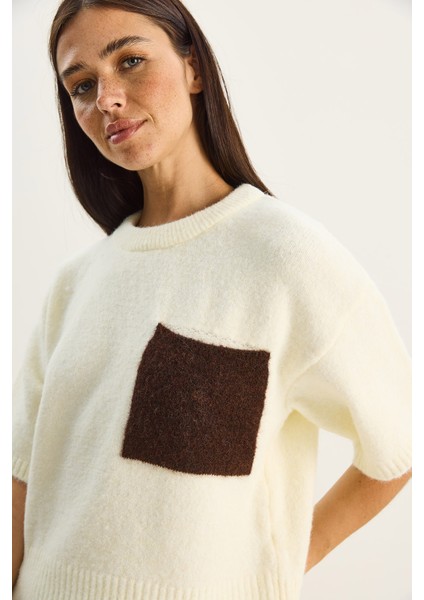 Kadın Renk Blok Cepli Kısa Kollu Triko Kazak indirimleri