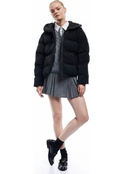 Kapüşonlu Uzun Kollu Fermuarlı Cepli Su Itici Şişme Mont fiyatları