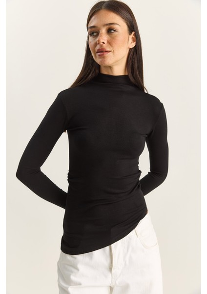 Kadın Soft Touch Yarım Balıkçı Yaka Büzgülü Basic Bluz modelleri