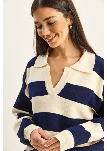 Kadın Polo Yaka Çizgili Triko Kazak