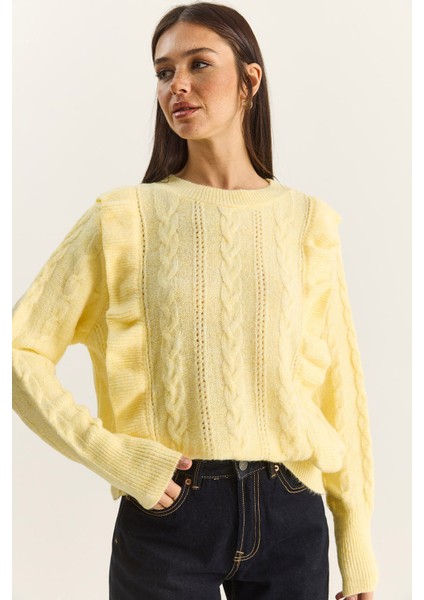 Kadın Ajurlu Fırfırlı Yumuşacık Kazak