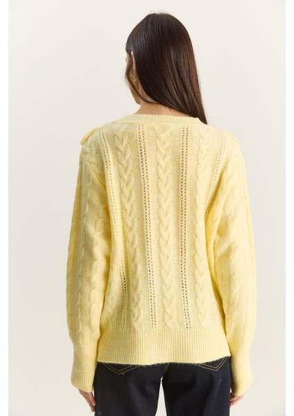 Kadın Ajurlu Fırfırlı Yumuşacık Kazak