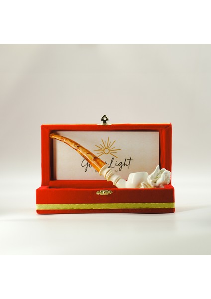 Nü Kadın Figürlü El Oyması Lületaşı Pipo – Akrilik Ağızlıklı Koleksiyonluk 18 cm