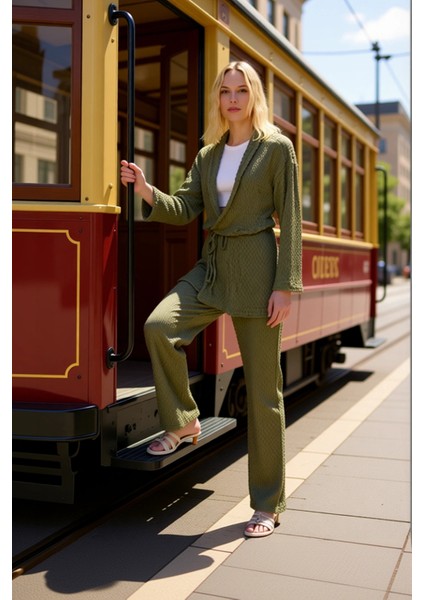 Kadın Alt Üst Dokulu Anvelop Üst Geniş Paça Alt Örme Takım Rahatlığı ve Bir Arada Sunuyor Kaliteli modelleri