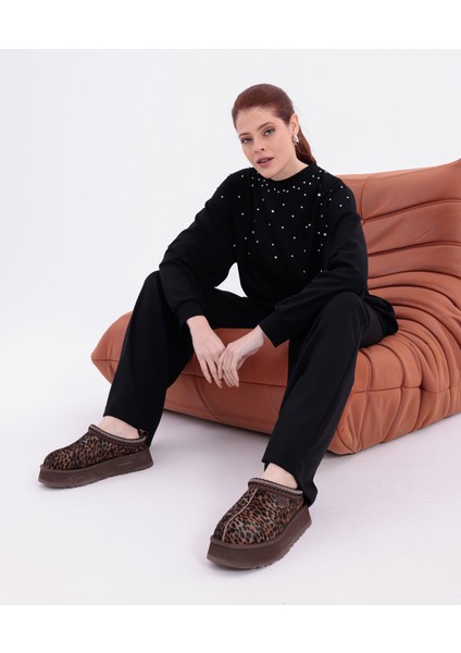 Siyah Parlak Rahat Kalıp Kristal Taşlı Bisiklet Yaka Sweatshirt ve Düz Paça Eşofman Altı Takımı
