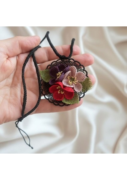 8562 El Yapımı Iğne Oyası Çiçek Motifli Tasarım Kolye fiyatları