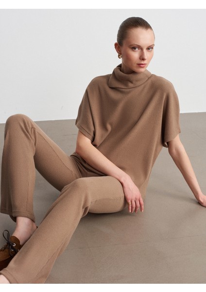 32239 Asimetrik Kesim Boğazlı Top-Vizon