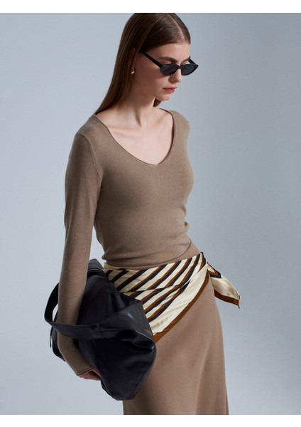 10842 V Yaka Kaşmir Karışımlı Kazak-K.vizon M.