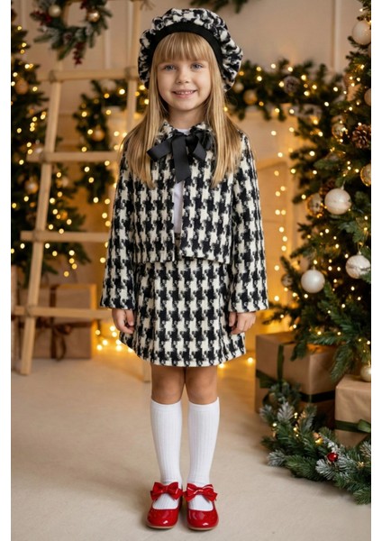 Kız Çocuk Santa Siyah Beyaz Ekose Alt Üst Etek Ceket Kepli Üçlü Takım TKM-0171.05