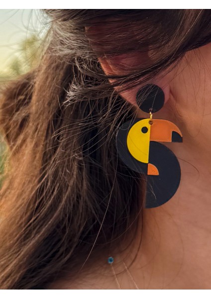 Tukan Kuşu Desenli Renkli Özel Tasarım Küpe