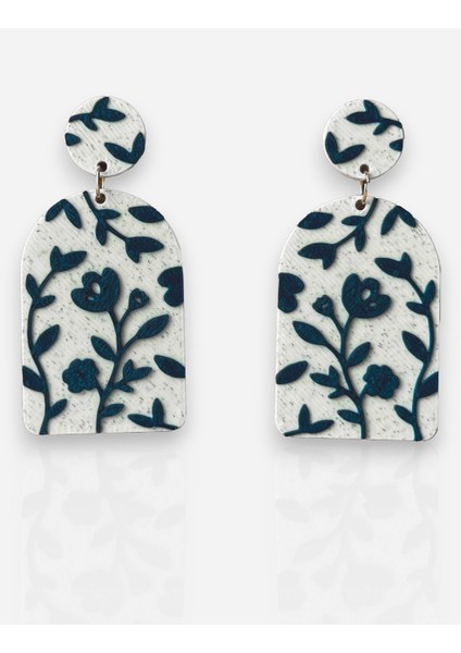 Beyaz Zemin Üzerine Koyu Mavi Çiçek Desenli Özel Tasarım Küpe fiyatları