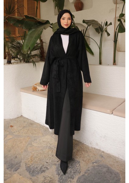 Siyah Kuşaklı Uzun Angora Hırka