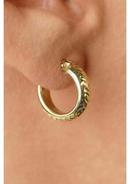 14 Ayar Altın Desenli Kalem Halka Küpe indirimleri