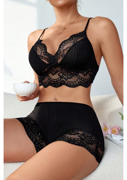 Kadın Siyah Kaşkorse ve Dantel Detaylı Şortlu Gecelik Takım modelleri