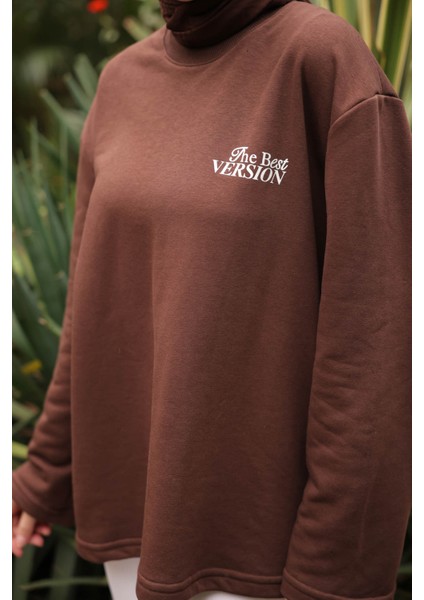Kahverengi Sırt Baskı Detaylı Iki Iplik Sweatshirt modelleri