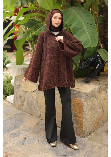 Kahverengi Kapüşonlu Düğmeli Simli Triko Hırka modelleri