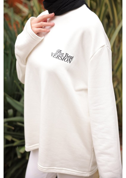 Ekru Sırt Baskı Detaylı İki İplik Sweatshirt modelleri