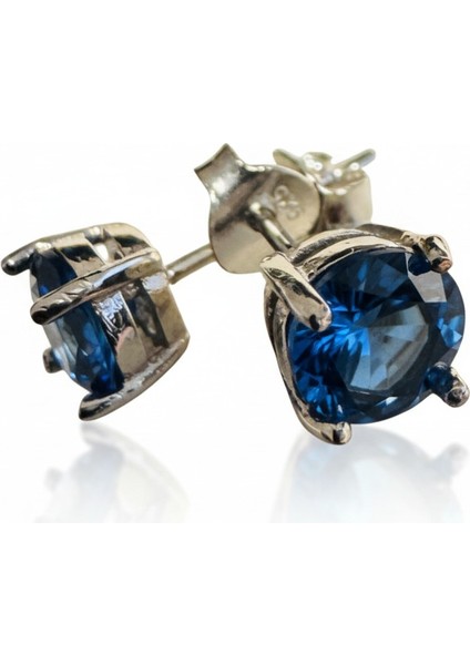925 Ayar Gümüş Lacivert Taşlı Zarif Çivi Küpe modelleri