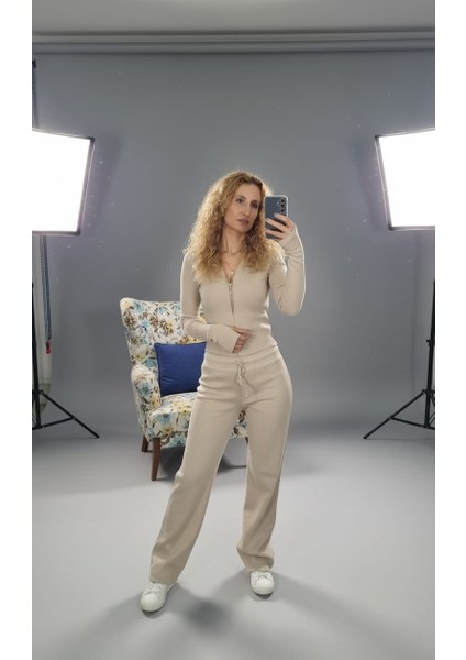 Kadın Fitilli Fermuarlı Kapüşonlu Crop Hırka ve Bol Paça Eşofman Takımı modelleri