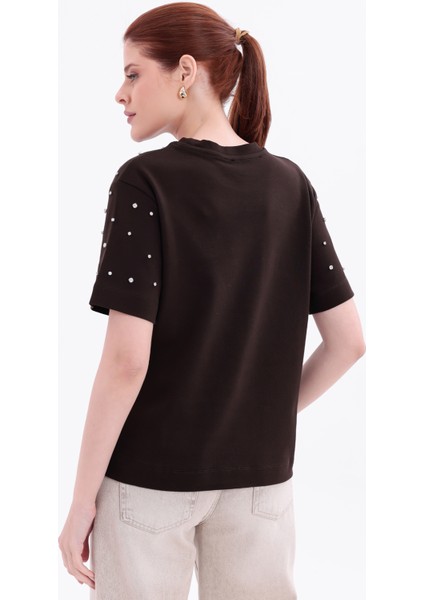 Taş Işlemeli Rahat Kalıp Koyu Kahverengi Basic T-Shirt