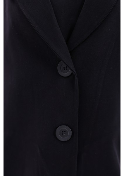 Siyah Ipek Görünümlü Kolları Büzgü Yanlı Ceket, Yüksek Bel Dar Kalıp Pantolon ve Crop Top Üçlü Takım