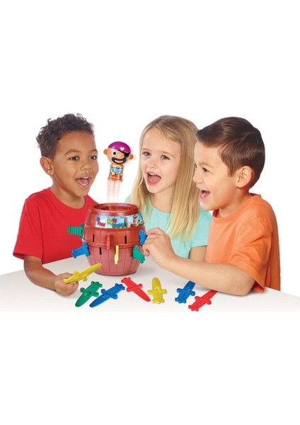 7028 Tomy Şakacı Korsan 6-99 Yaş fırsatları