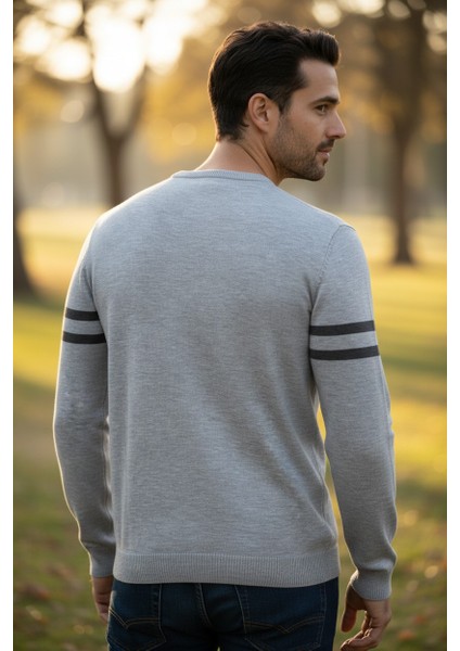 Erkek Triko Kol Çizgi Detaylı Kazak indirimleri
