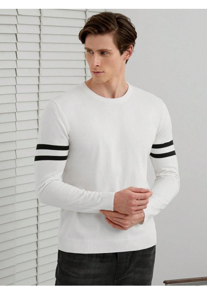 Erkek Triko Kol Çizgi Detaylı Kazak fiyatları